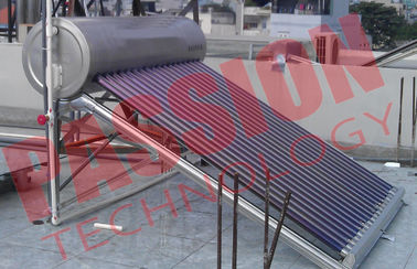 Lazo abierto solar aprobado del calentador de agua del tubo de vacío del CE con el tanque auxiliar