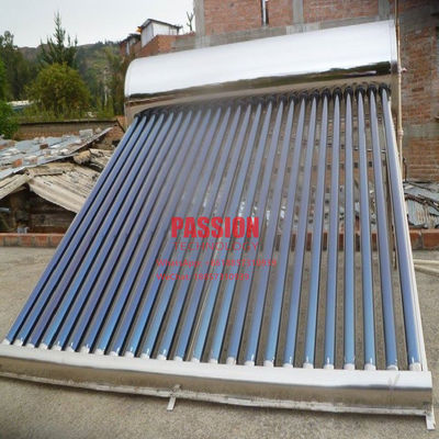 Calentador de agua solar termal no presurizado con el tanque de acero galvanizado y el tubo de calor de cobre