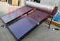 Calentador accionado solar instalado tejado de la piscina